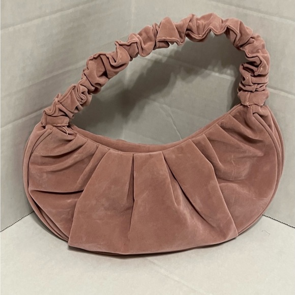 Pink suede ruffle hand bag - Picture 4 of 6